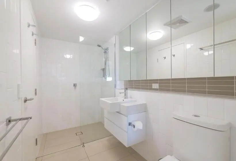 2 Bedroom Apartment with Views, Salt Yeppoon