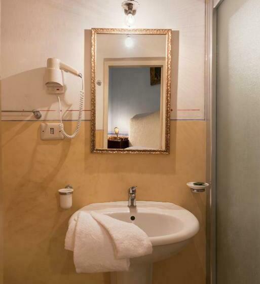 غرفة قياسية مزوَّدة بتراس, Palazzo Laura