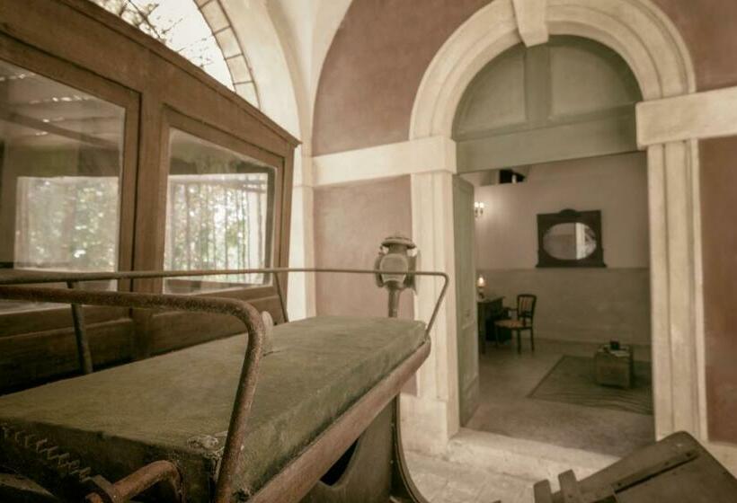 جناح, Palazzo Laura