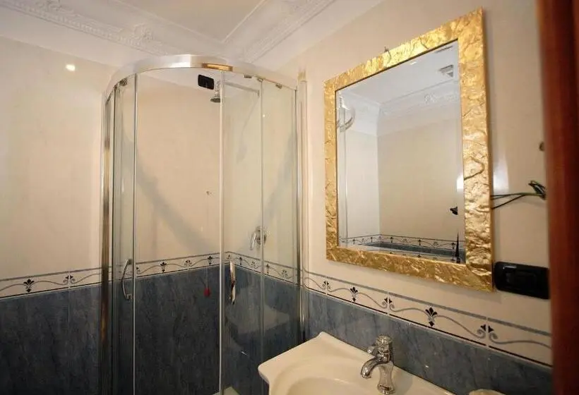 اتاق استاندارد یک نفره, Caroline Suite