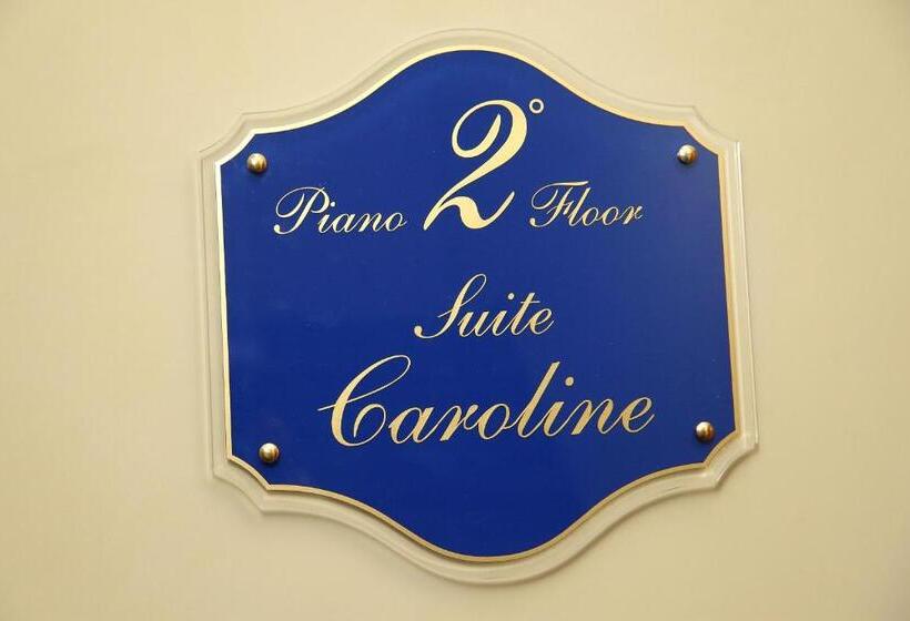 اتاق استاندارد سه نفره, Caroline Suite