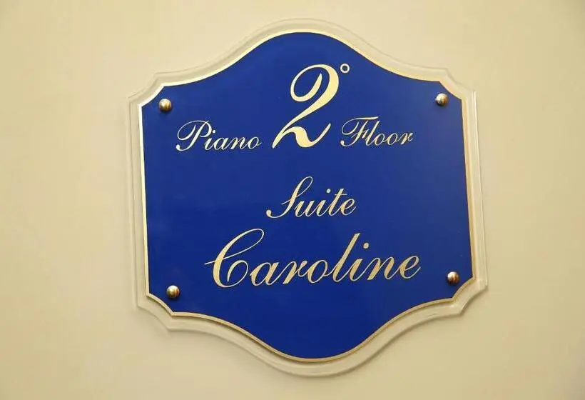 اتاق استاندارد سه نفره, Caroline Suite
