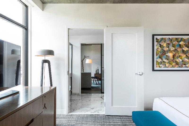 Четырехместный Номер Стандарт, Courtyard By Marriott New York Queens/fresh Meadows