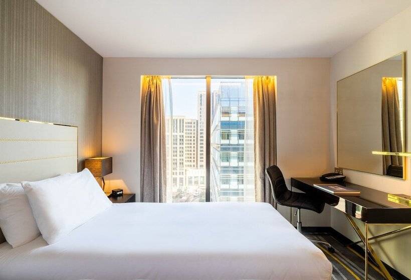 Номер Deluxe, Saint London