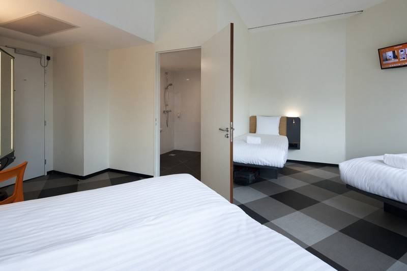 四人标准间, Easyhotel Amsterdam Arena Boulevard