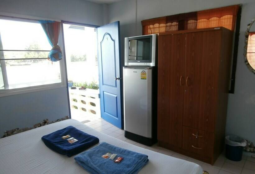 بانگلوی استاندارد با چشمانداز دریا, Fiji Palms Phuket