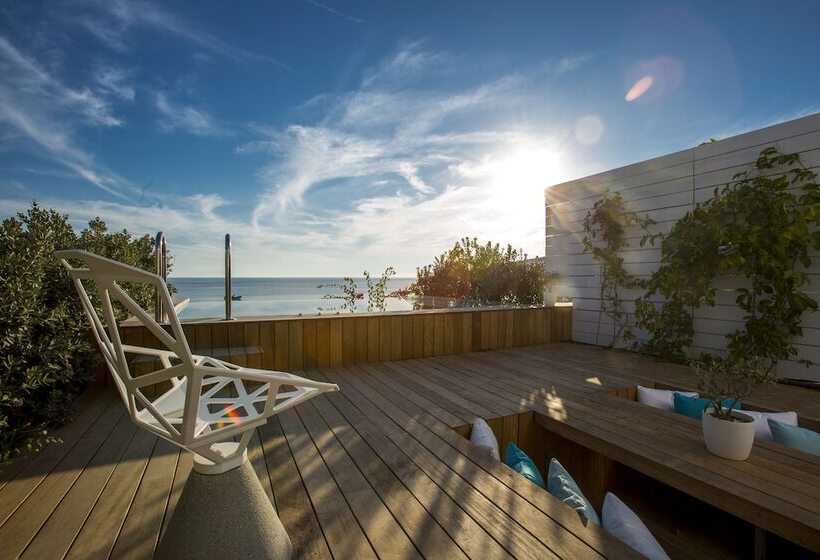 オーシャンビュースイート, Mykonos Dove Beachfront