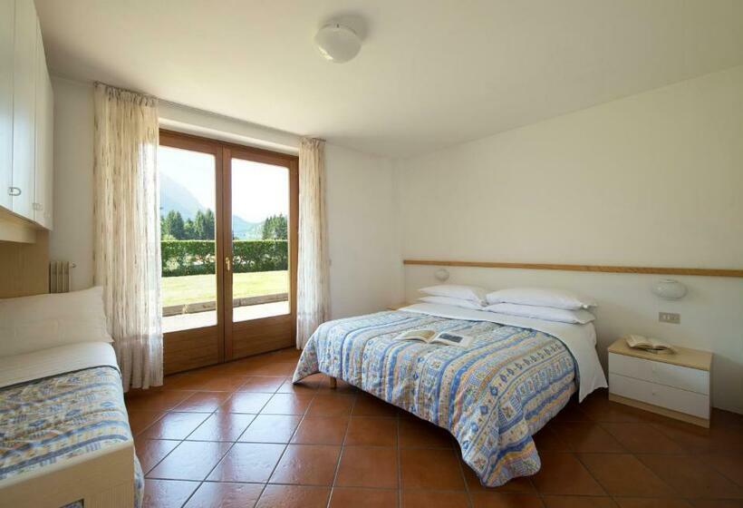 דירת חדר, Residence Stefenine