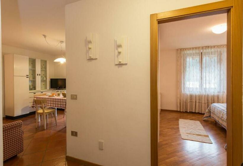 דירת חדר, Residence Stefenine