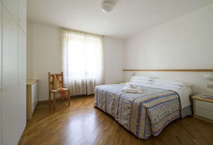 דירת חדר, Residence Stefenine