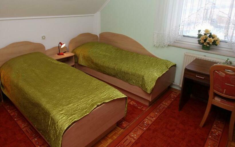 اتاق استاندارد, Rooms & Apartments Jana