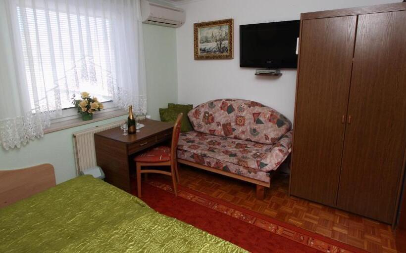 اتاق استاندارد, Rooms & Apartments Jana