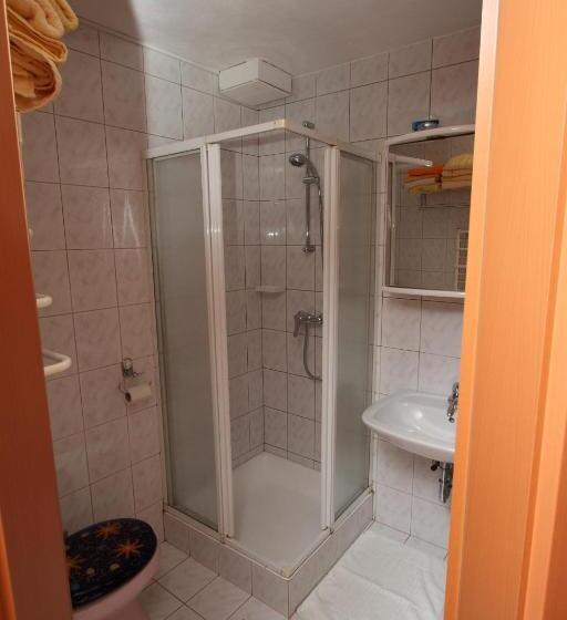 آپارتمان 1 خوابه, Rooms & Apartments Jana