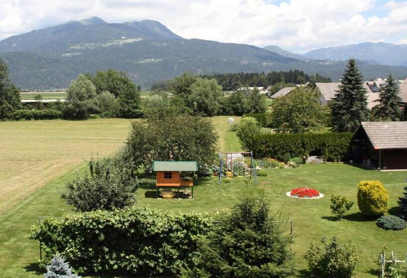 اتاق استاندارد یک نفره, Rooms & Apartments Jana