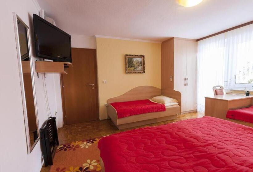 اتاق استاندارد چهار تخته, Rooms & Apartments Jana