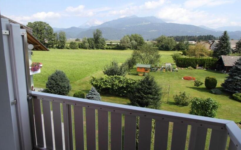 استودیو استاندارد با بالکن, Rooms & Apartments Jana