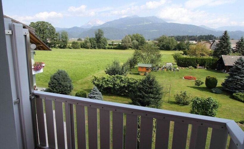 اتاق استاندارد یک نفره, Rooms & Apartments Jana