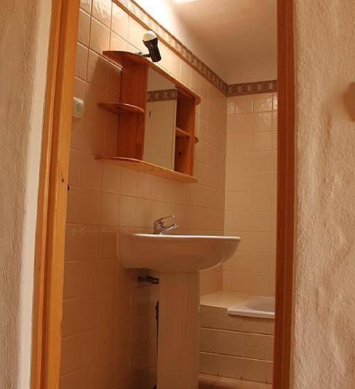 Четырехместный Номер Стандарт с Балконом, Quinta Pedagógica Da Samoqueirinha Duna Parque Resorts & Hotels