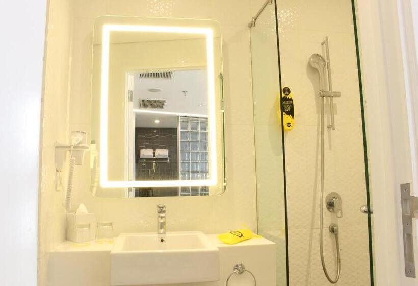 Suite, Yello Hotel Harmoni