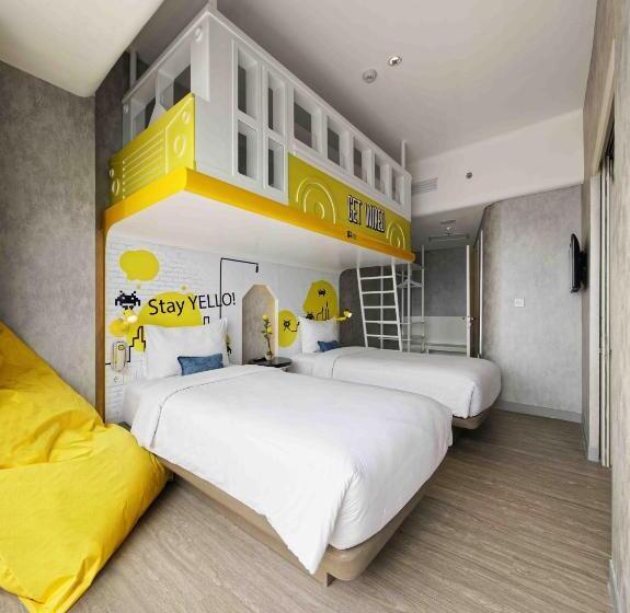 Family Room, Yello Hotel Harmoni
