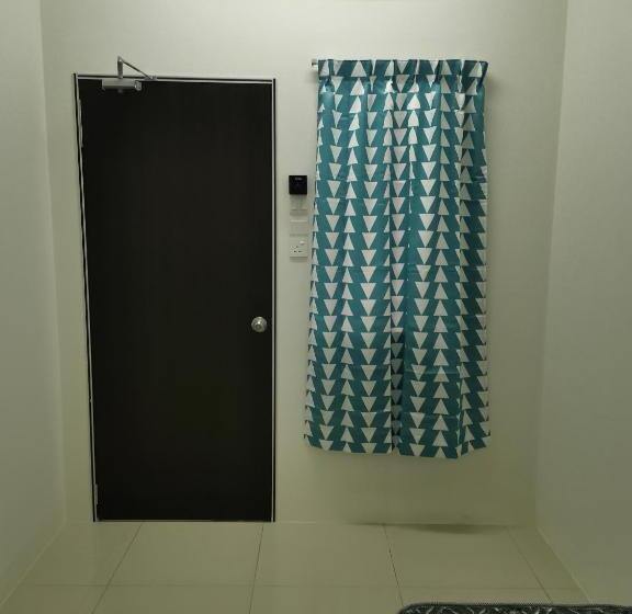 Номер Economy Индивидуальный, Color Mixed Home Hostel