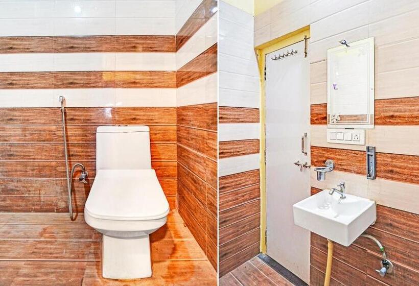 Quarto Triplo Clássico, O Royal Inn