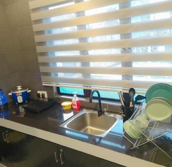 جناح مزود بحمام سباحة, Kamalia Villas