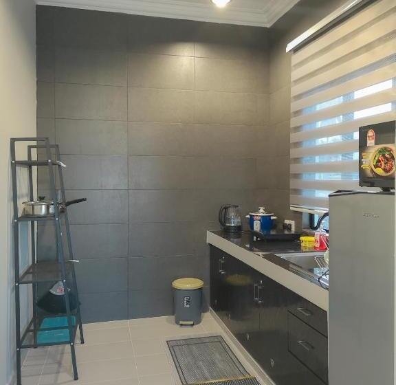 جناح مزود بحمام سباحة, Kamalia Villas