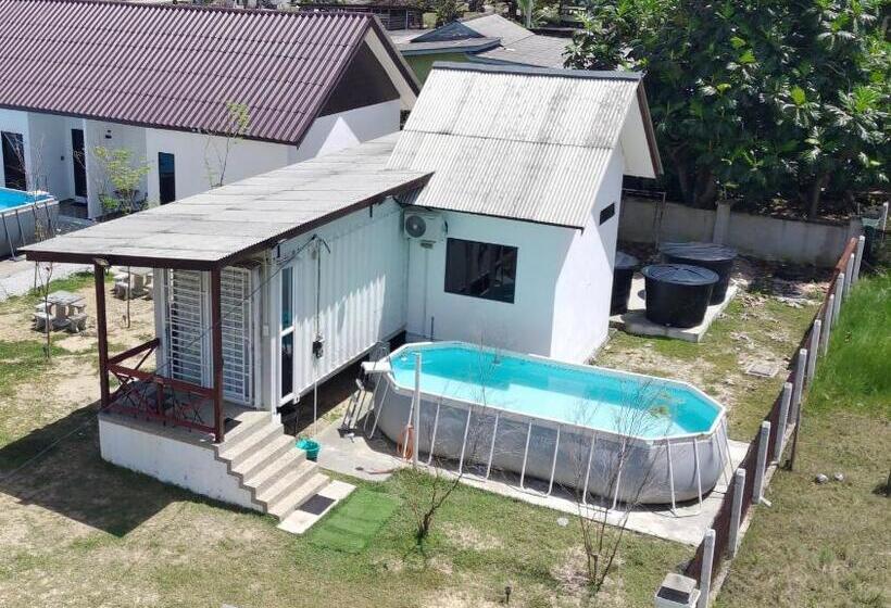 جناح مزود بحمام سباحة, Kamalia Villas