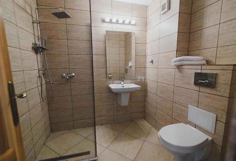 Номер Стандарт, Pensiunea Cheile Oltetului