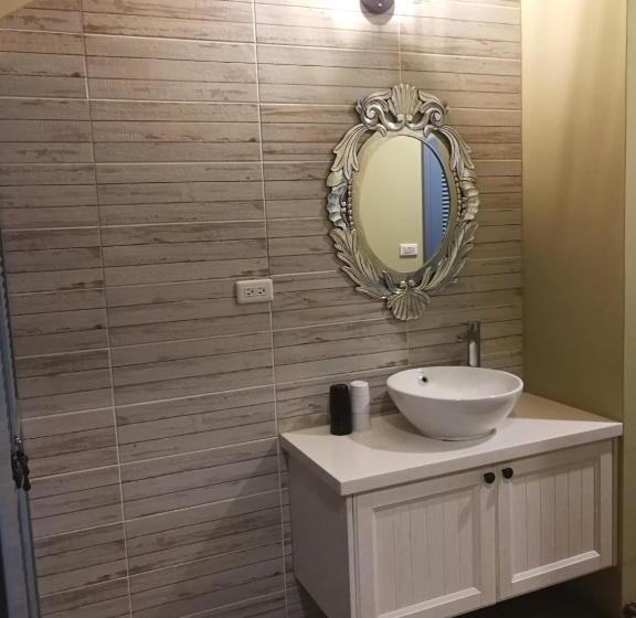 اتاق استاندارد چهار تخته, 宜蘭羅東包棟民宿 三生三世 3 Love B&b 近清溝夜市 羅東夜市 國旅卡特約店