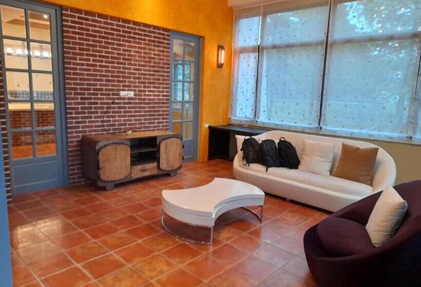 ویلای 1 خوابه با چشمانداز باغ, 宜蘭羅東包棟民宿 三生三世 3 Love B&b 近清溝夜市 羅東夜市 國旅卡特約店