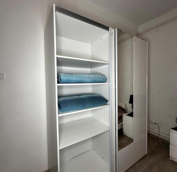 패밀리 룸, Airport17 B&b