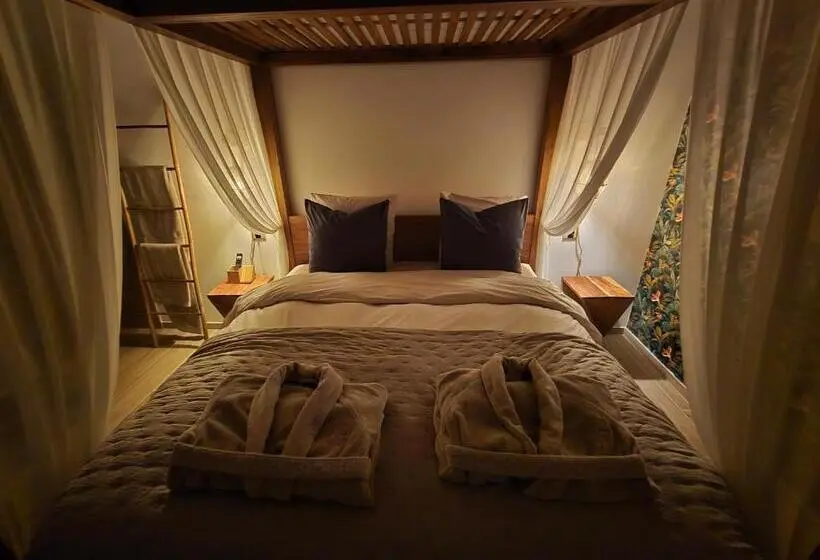 Camera Deluxe, Le Cocoon