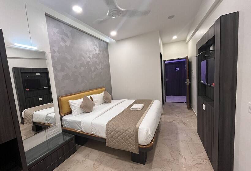 Deluxe Szoba, Ajinkya Palace