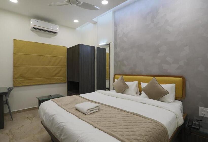 Deluxe Szoba, Ajinkya Palace