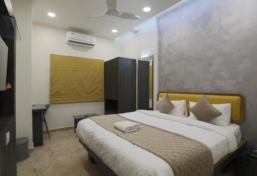 Номер Deluxe, Ajinkya Palace