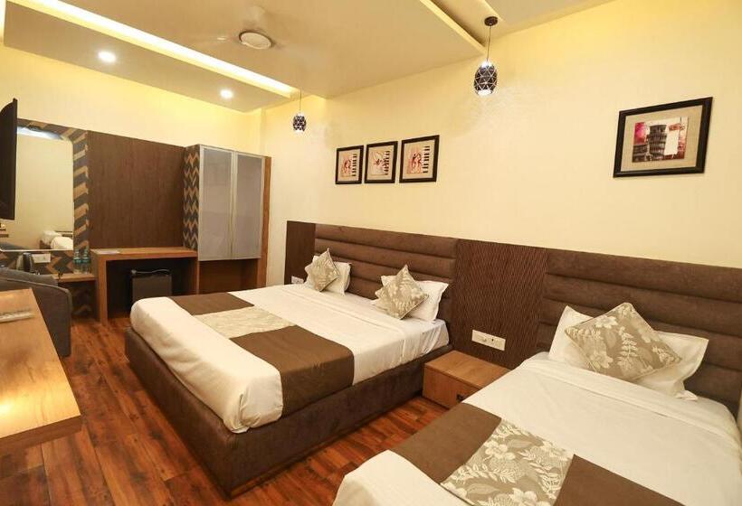 Трехместный Номер Deluxe, Sur