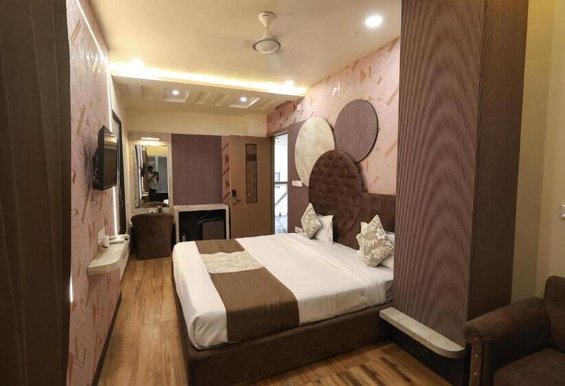 Номер Superior, Sur