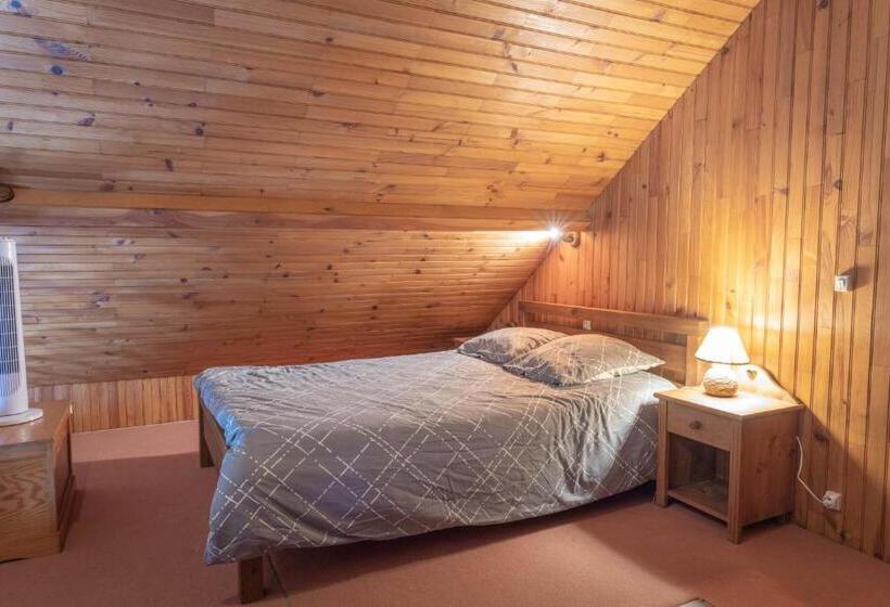 בקתת חדר, Domaine De Karoli