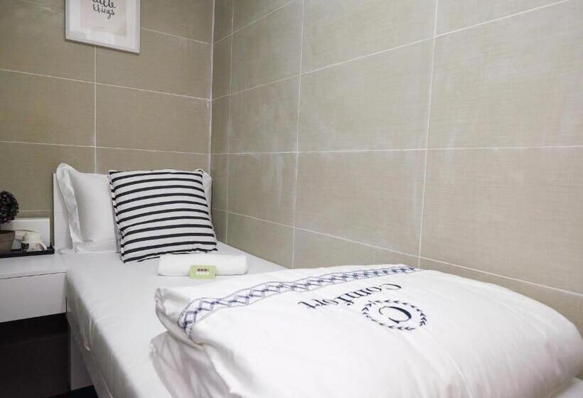 اتاق استاندارد یک نفره, Hostel Tst