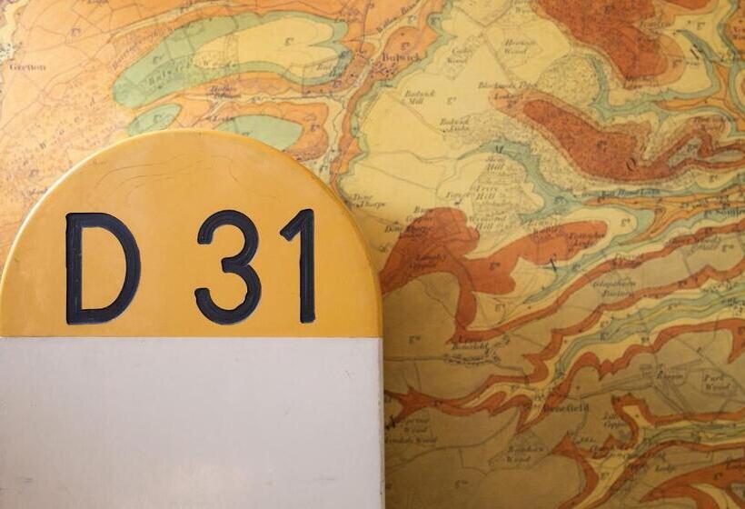 디럭스 룸, Le Monde De Charlie