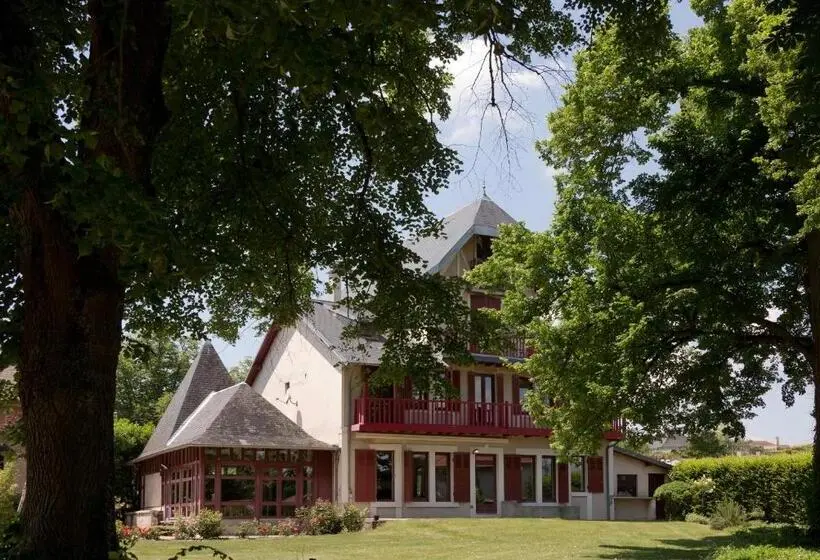Villa 1 Makuuhuone Puutarhanäkymä, Le Monde De Charlie