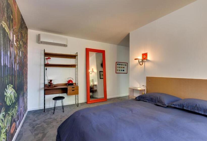 발코니 디럭스 룸, Le Monde De Charlie