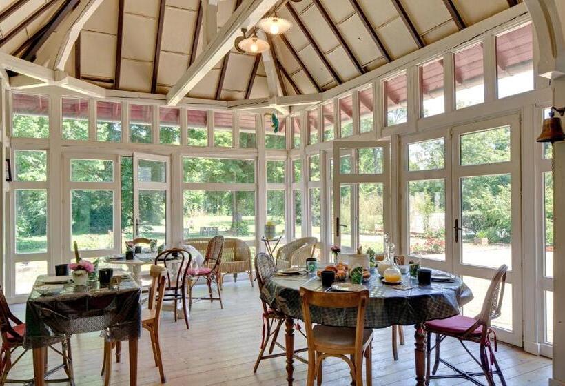 패밀리 스위트, Le Monde De Charlie