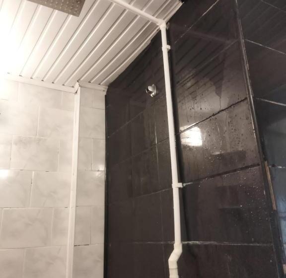 اتاق استاندارد چهار تخته, Maho S Guest House