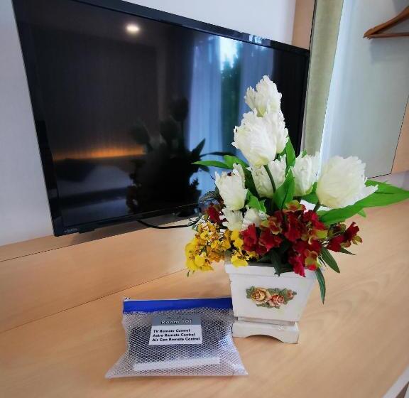 חדר סטנדרט נוף לבריכה, Secret Garden Warni Villa