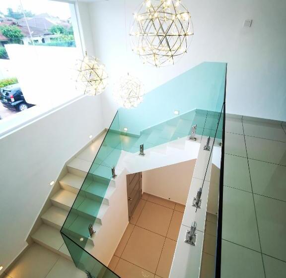 חדר משפחתי נוף לגינה, Secret Garden Warni Villa