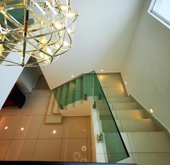 חדר דלוקס, Secret Garden Warni Villa