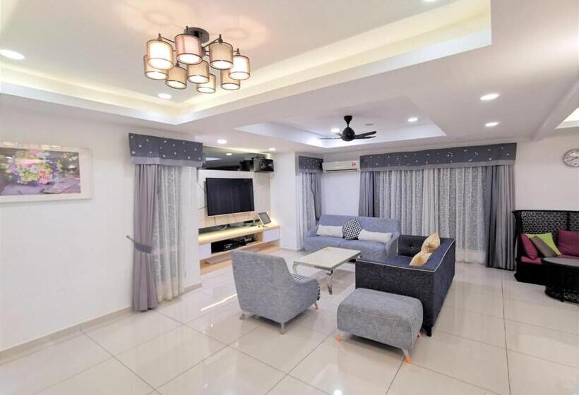 חדר דלוקס, Secret Garden Warni Villa